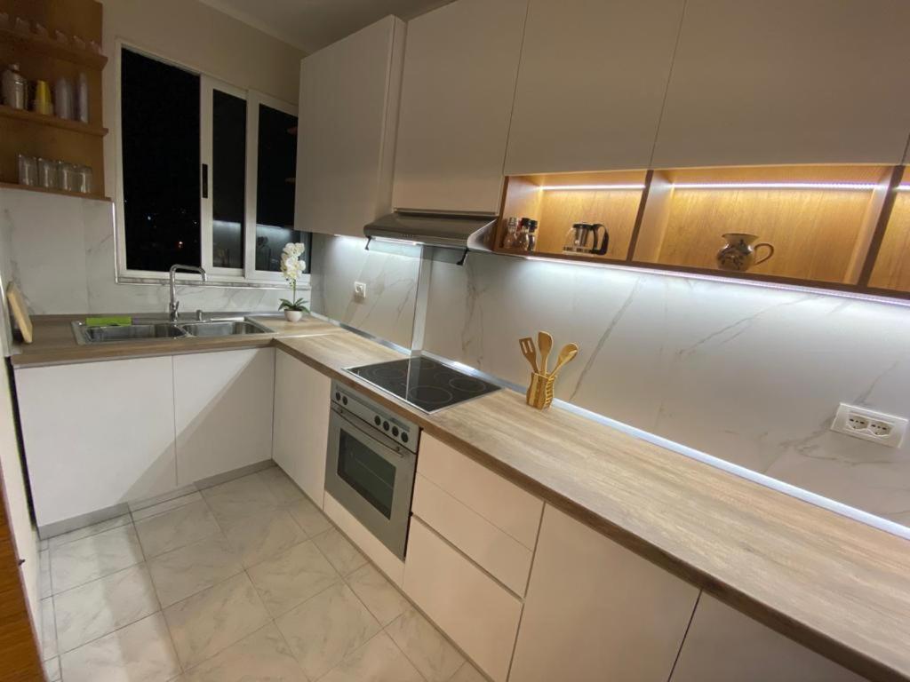 Lucas Apartment Тирана Екстериор снимка